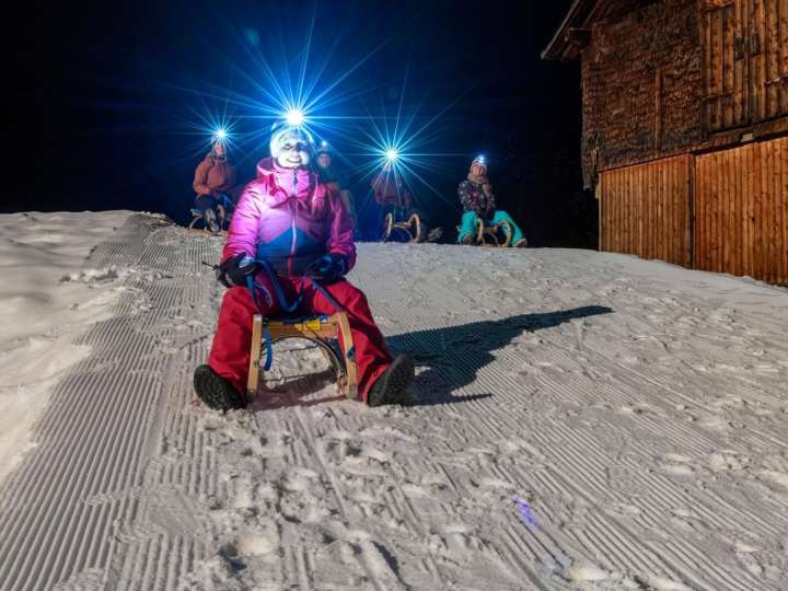 Abendschlitteln & Fondueplausch oder Racletteschnitte in Braunwald