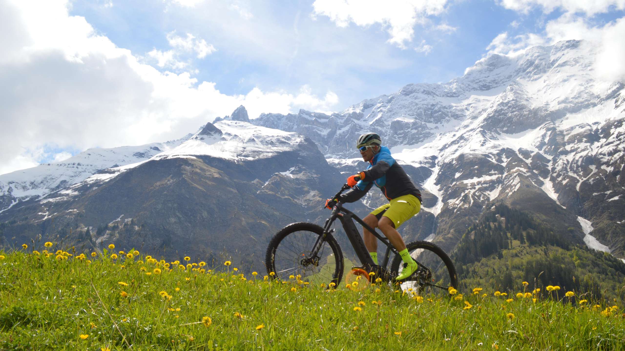 E-Bike & Ski-Vermietung Vreni Schneider Sport Elm