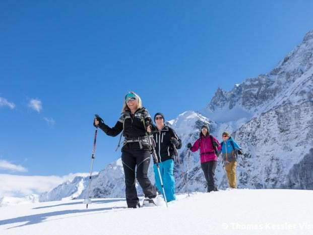 Auf Schneeschuhtour das Welterbe Sardona erleben