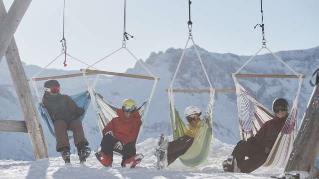 Skivergnügen und musikalische Partys im Schneesportgebiet Elm