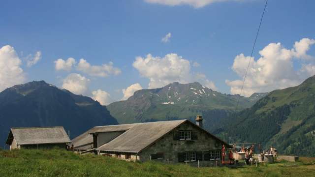 Alphütten Berglialp