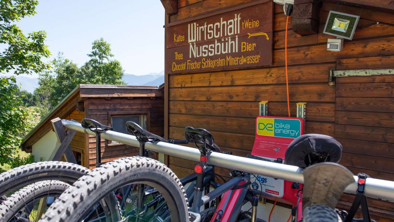 E-Bike Akkuladestation Nussbüel