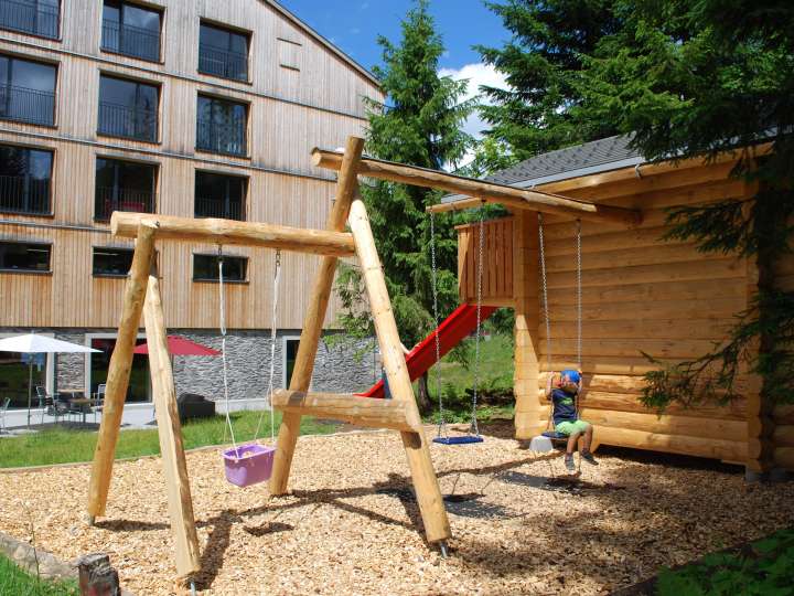 Spielplatz Mettmen, Berghotel Mettmen