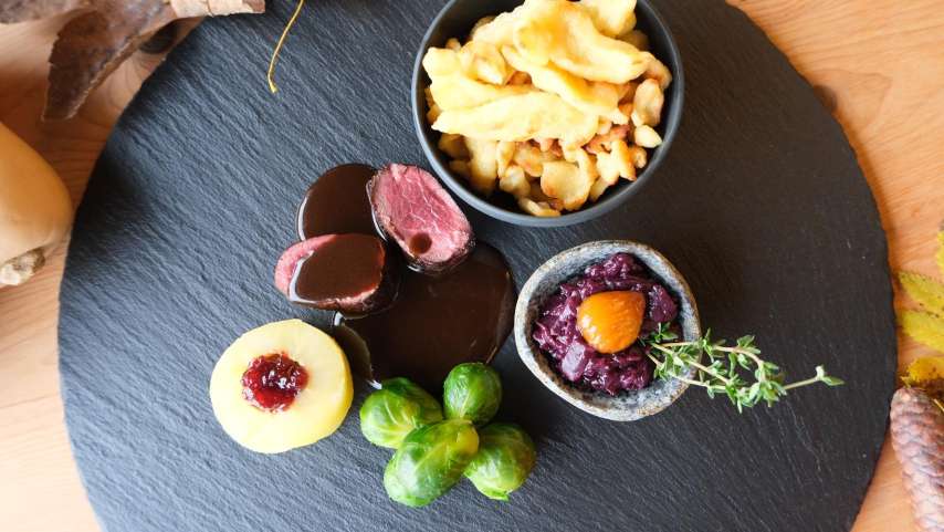 Wildfahrt & Weinbegleitung im Berghotel Mettmen