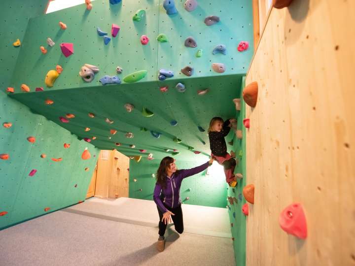 Boulder- und Indoorspielanlage HängeMatt