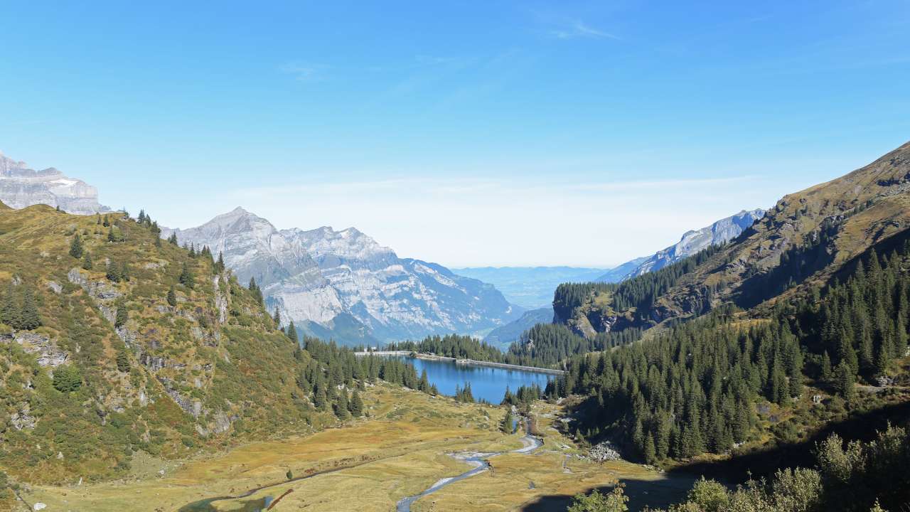 Baubeginn der Niderentalstrasse in Schwanden am 4. Mai 2026